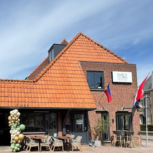 Hazel's Cusina, Klundert