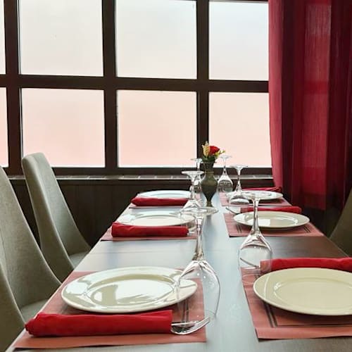 Mountain Tandoori - Indian & Nepali Cuisine, Madrid