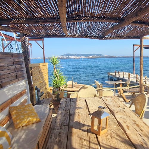 Les pieds dans l'eau, Loupian