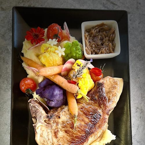 Okwide Beach Grill, Tanneron