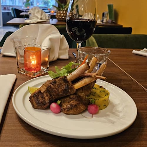 Elaichi indian restaurant, Den Haag