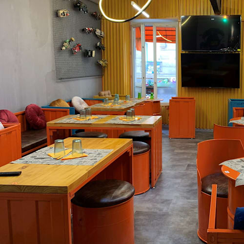 Winner's Chicken, Paris