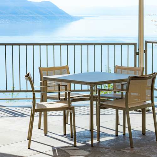 Côté Lac, Montreux