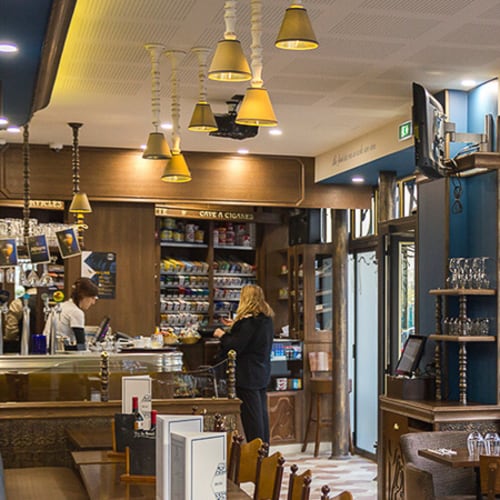 Brasserie Le Flore, Puteaux