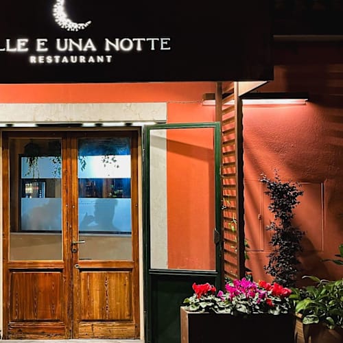 Mille e una Notte, Carrara