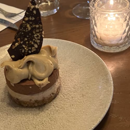 L'Hypothese, Paris