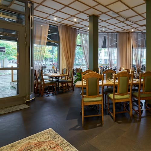 Chez Meza, Solna
