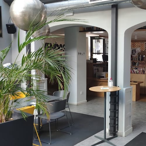 Anexo bistro - Hostel Complutum, Alcalá de Henares