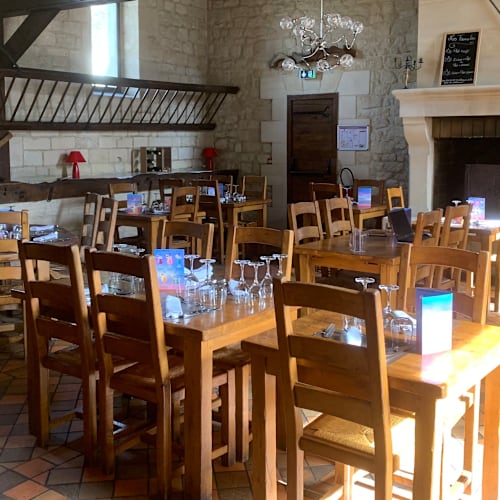 Auberge du jeu darc, Mello