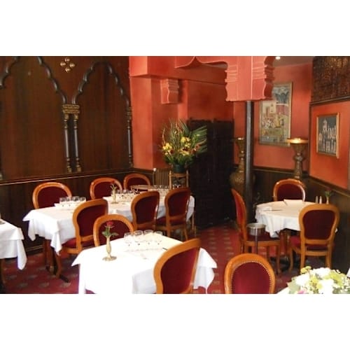Mina Mahal, Paris