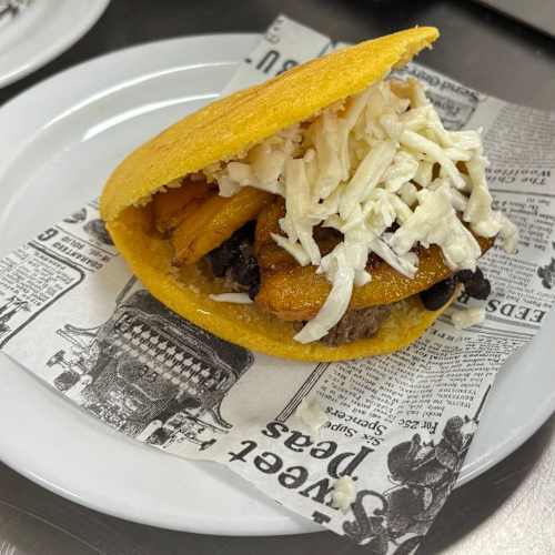 LA CHOZA especialidad comida venezolana, peruana, ecuatoriana y colombiana, Alacant