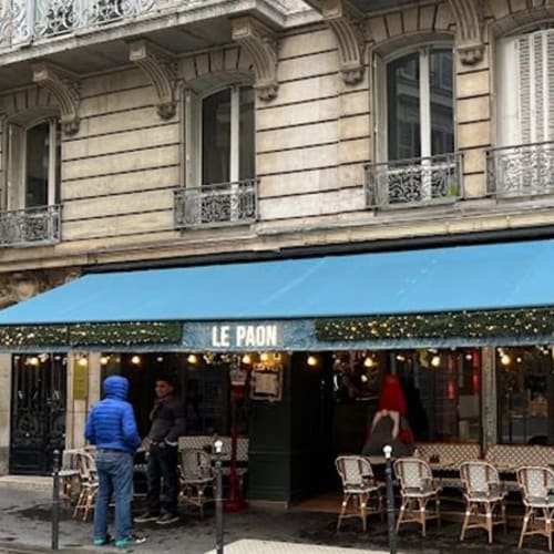 Paon, Paris