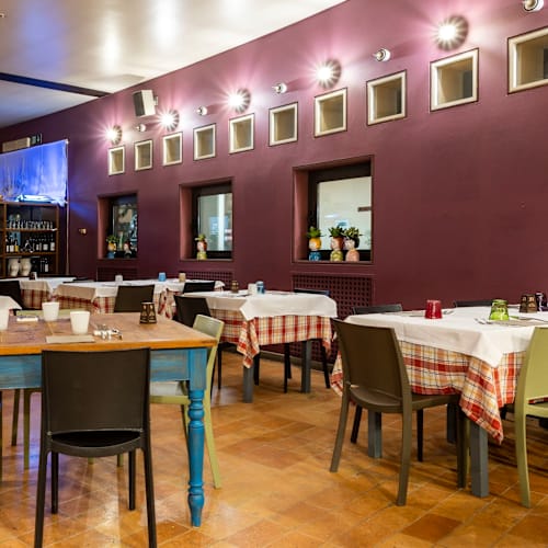 HOSTARIA TRE VILLE, Parma