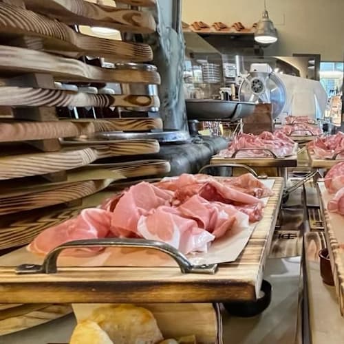 Around Tuscany Osteria, Borgo A Buggiano
