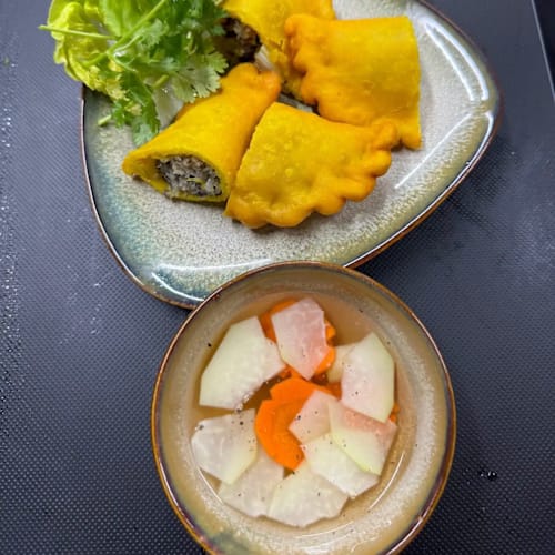 999 Thang Long, Barcelona