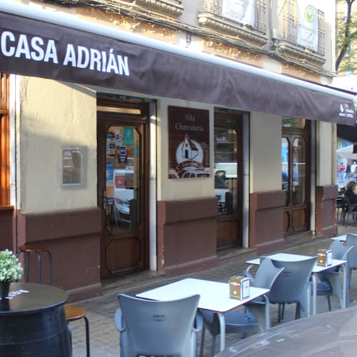 Casa Adrián 1944, Valencia