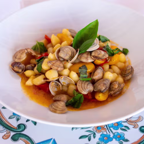 International Resort, Mondragone