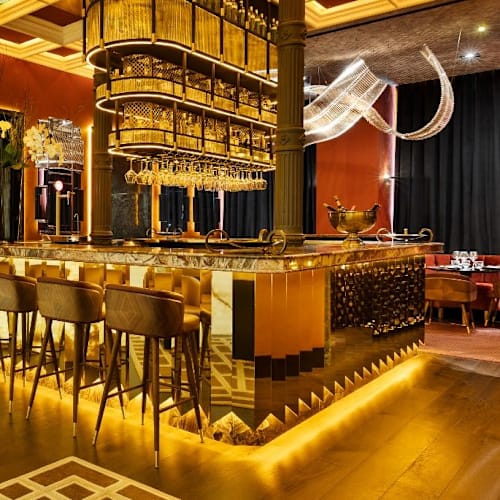 Lelong Asian Club, Madrid