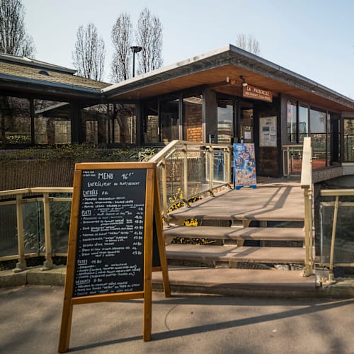 La Passerelle, Neuilly-sur-Seine