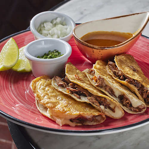 Alamillo by Los Aguachiles, Madrid