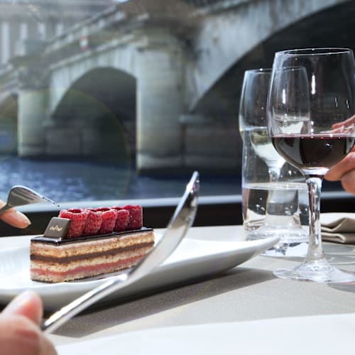 Bateaux Parisiens, Paris