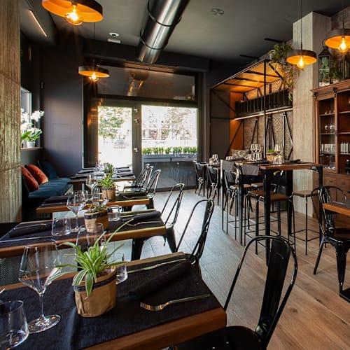 Corner 58 by Roberto Conti, Milano