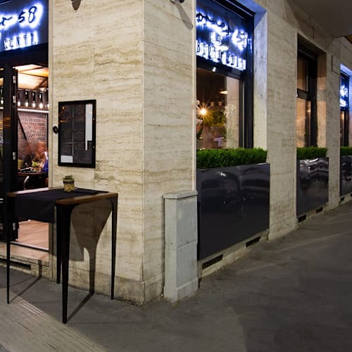 Corner 58 by Roberto Conti, Milano