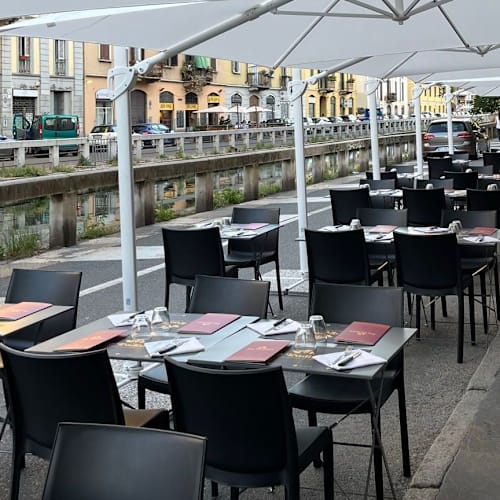 Due Tradizioni, Milano