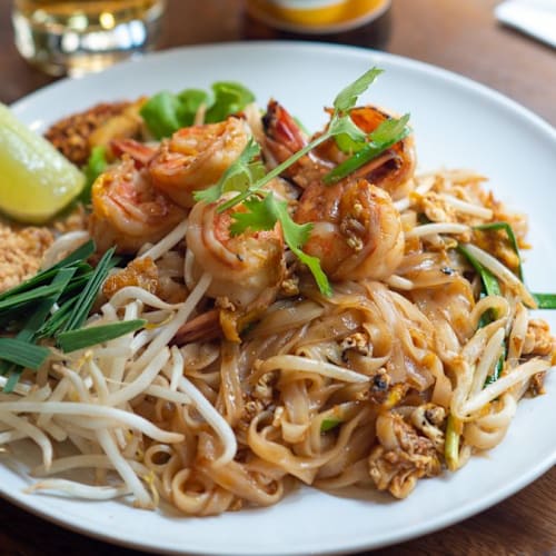 Ban Sue Thai & Wine House - Cuisine de Famille Thai, Paris