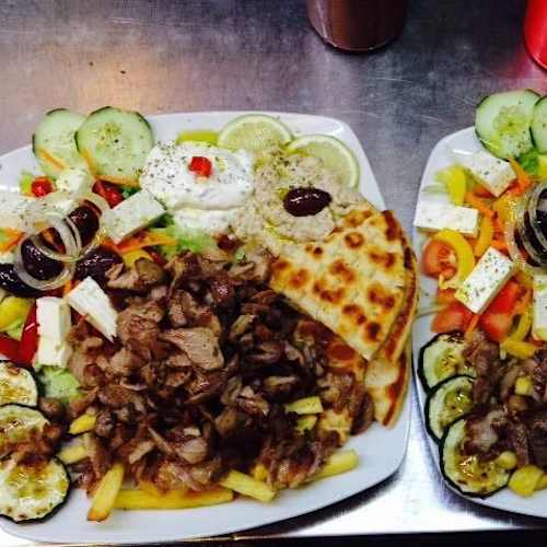 Benny's Taverna Greca, Massa