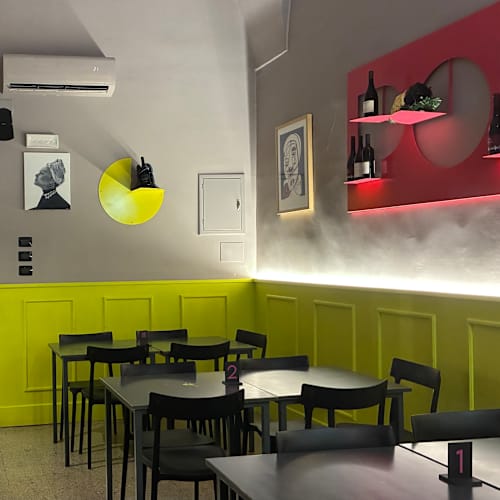 Vineria Popolare, Lecce