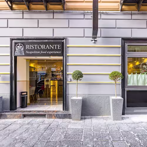 Prime Mediterraneo, Napoli