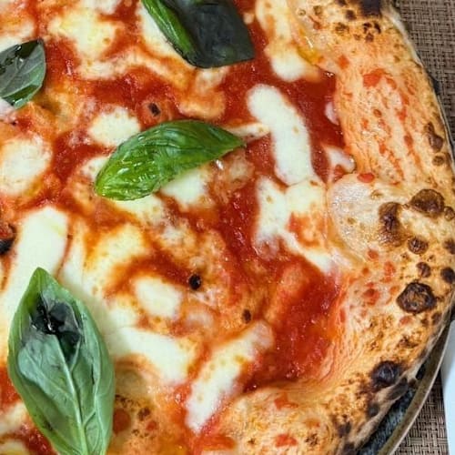 Origini, Napoli