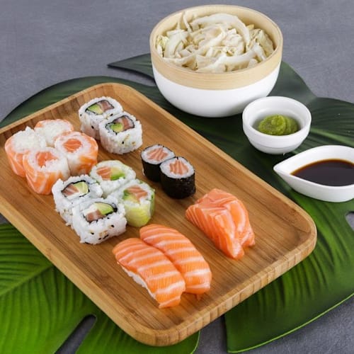 Mas Sushi & Poke Bowl / Nice, Nice