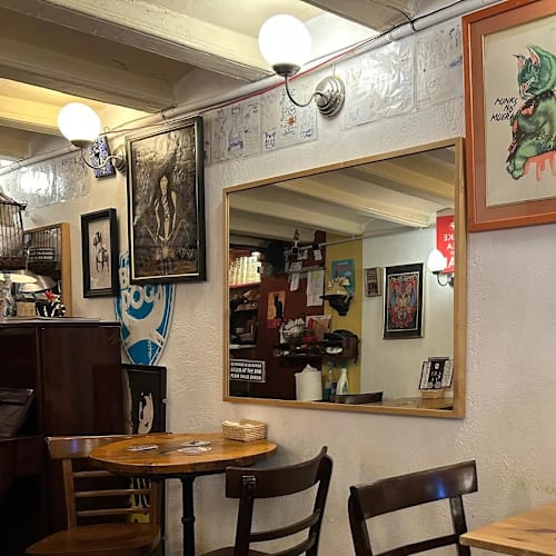 Vegan Cat Bar, Barcelona