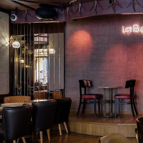 La Belle Vie, Paris