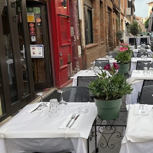 New Delhi, Toulouse