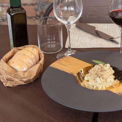 Portanova Hosteria Enoteca, Colle di Val d'Elsa