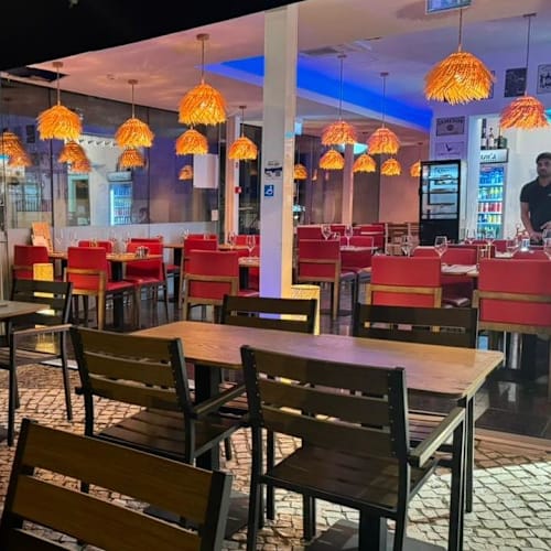 Sam's Bar & Kitchen - Vegetarian Restaurant, Armação de Pêra