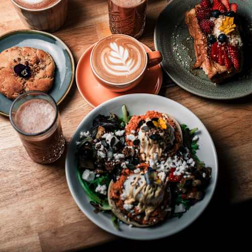 Long Story, Versailles