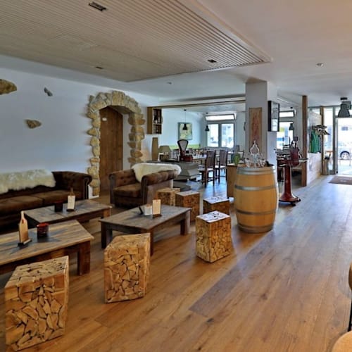 Pavy lounge, Mont-Vully