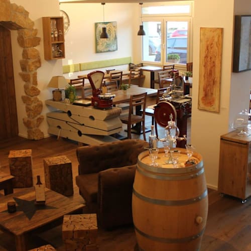 Pavy lounge, Mont-Vully