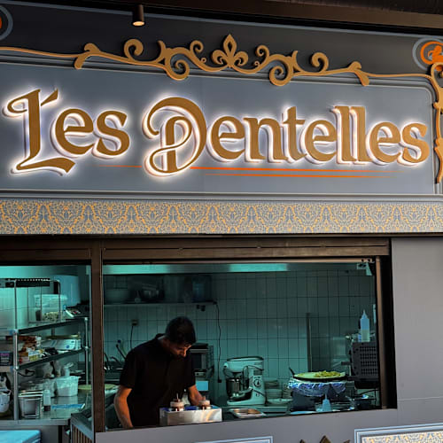 Owen's, Paris
