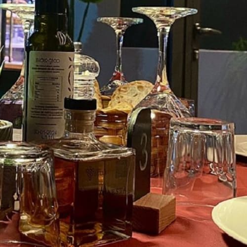 Love Meat Steakhouse & Pizza, Oria