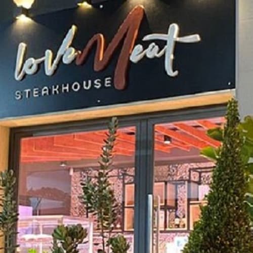 Love Meat Steakhouse & Pizza, Oria