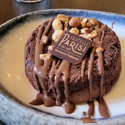 Fratelli Parisi, Lyon