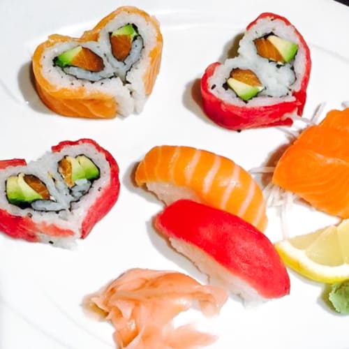Leo Sushi , Pierre-Bénite