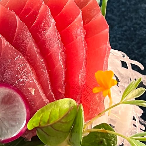 Leo Sushi , Pierre-Bénite