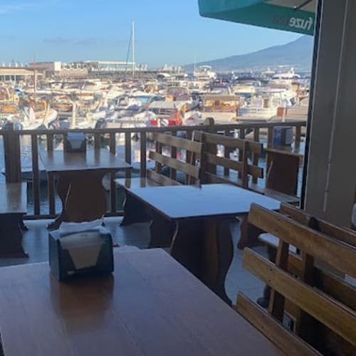 Aequa bar, Vico Equense
