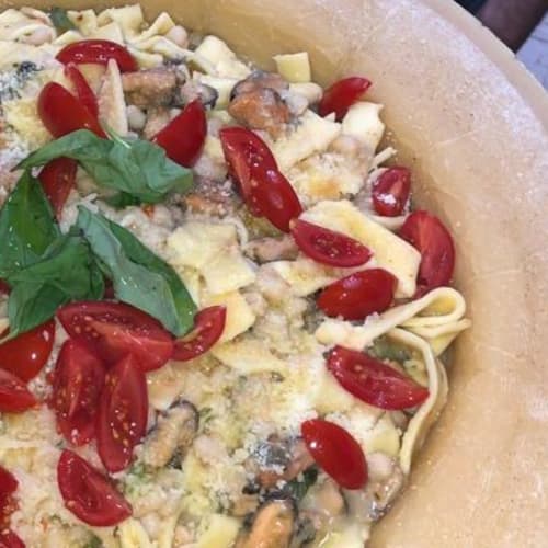 Osteria N°100, Curti